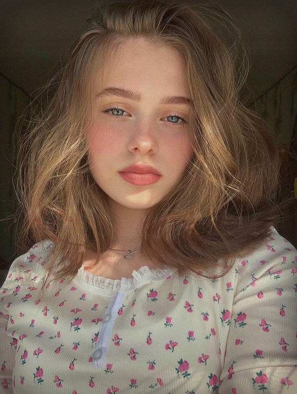 Cute Profile Pic for Girls DP