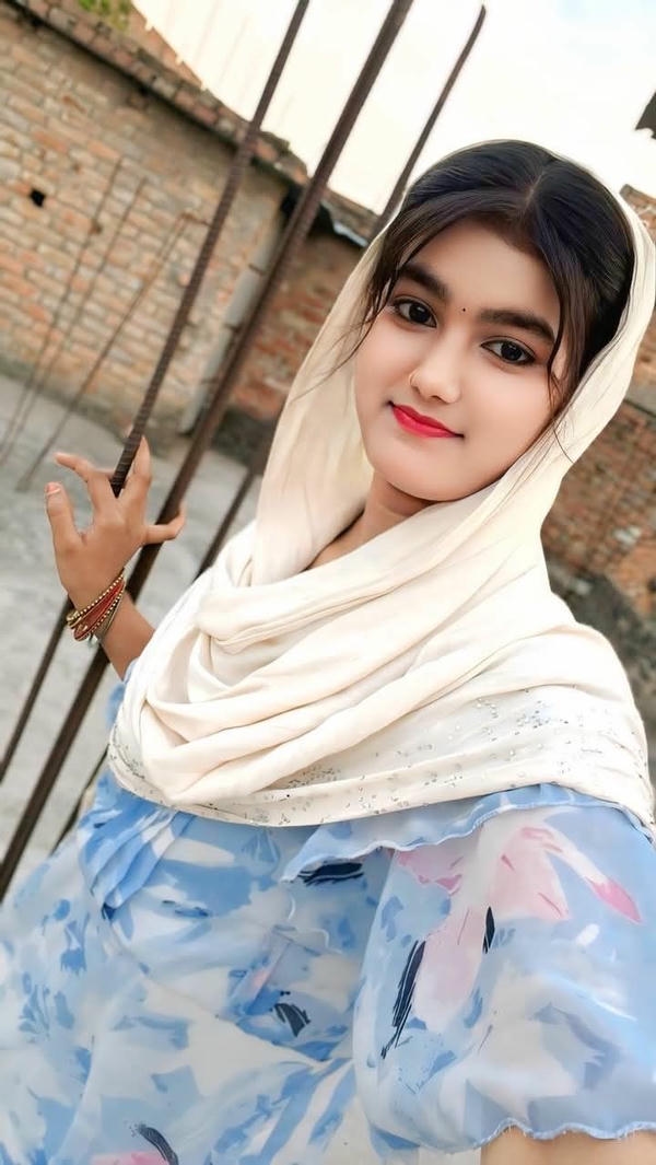 Attitude Girl Photo dp