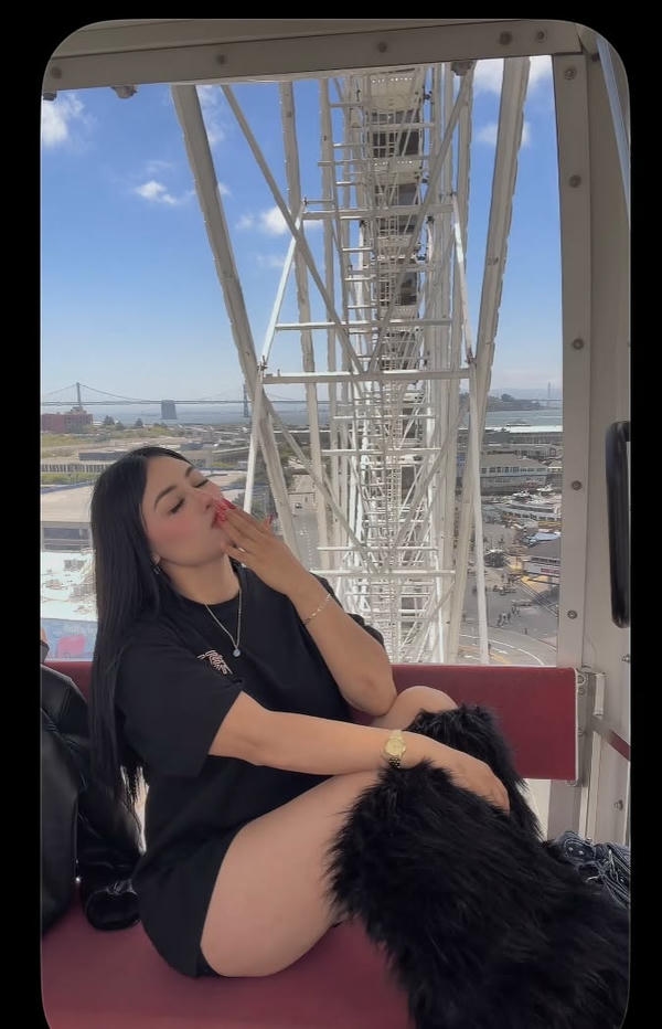 Hidden Face DP for Girl Instagram