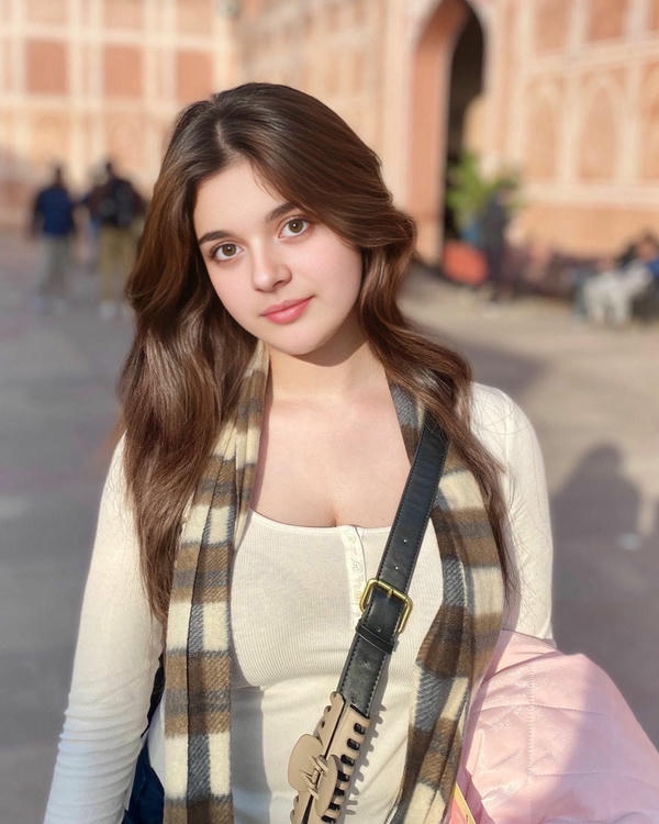 Cute Girl Cartoon