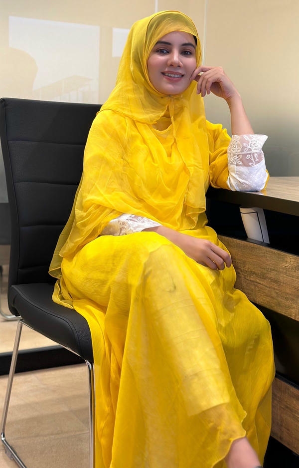 Cute Girl Hidden Face Stylish Instagram Hijab dp
