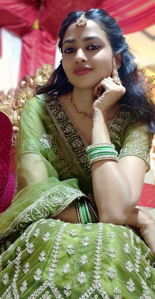 Girl Photo DPZ