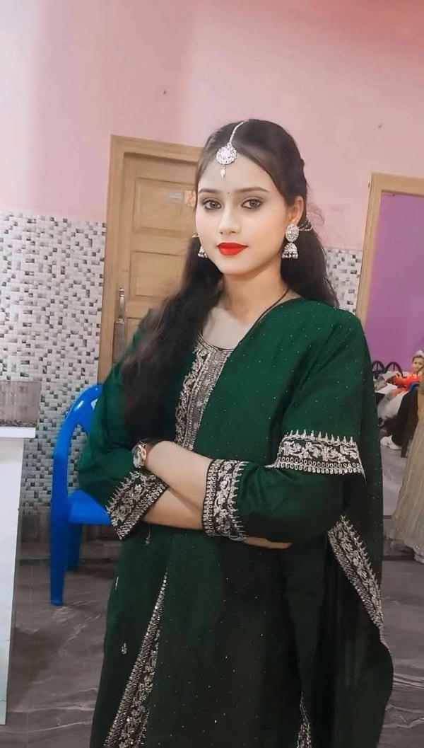 Girl Photo dp