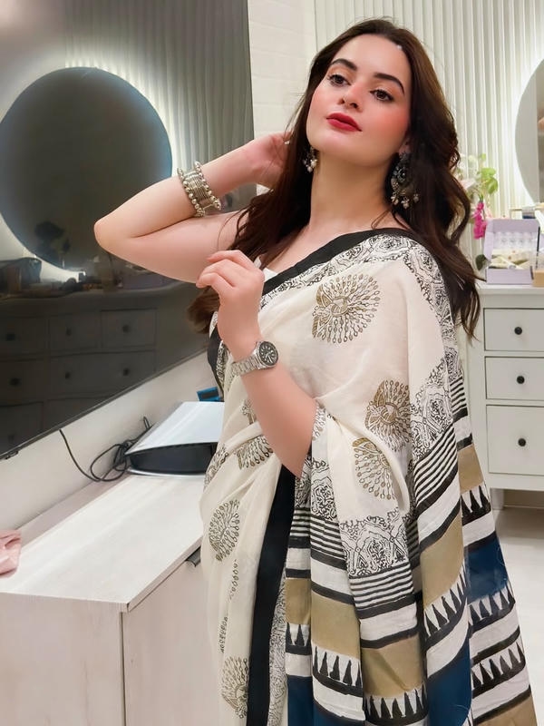 Girl Profile Photo dp
