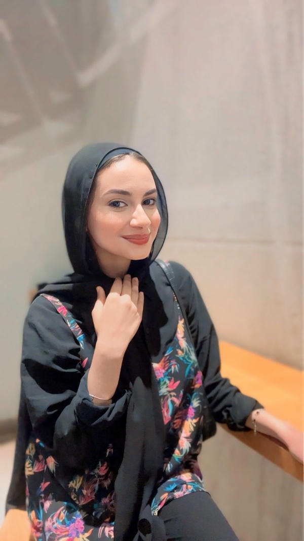 Hidden Face Hijab Girl DP