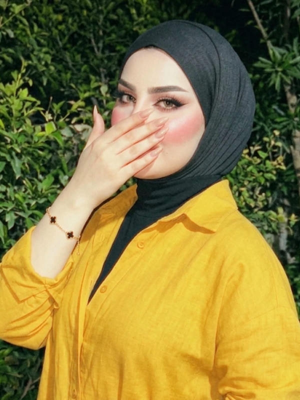 Hidden Face dp for Girls Instagram