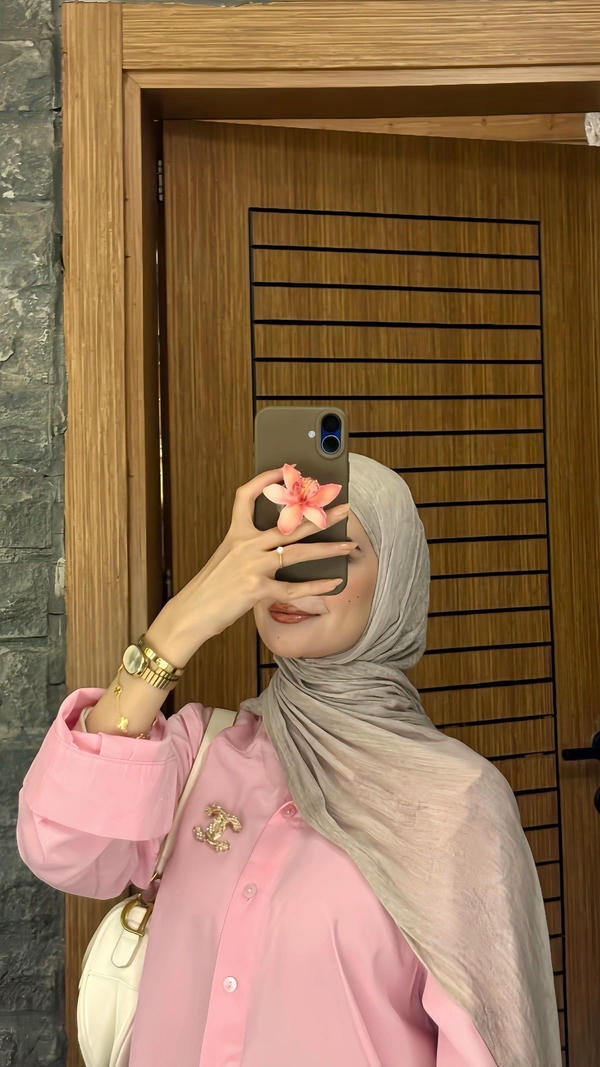 Hidden Face dp for Girls hijab