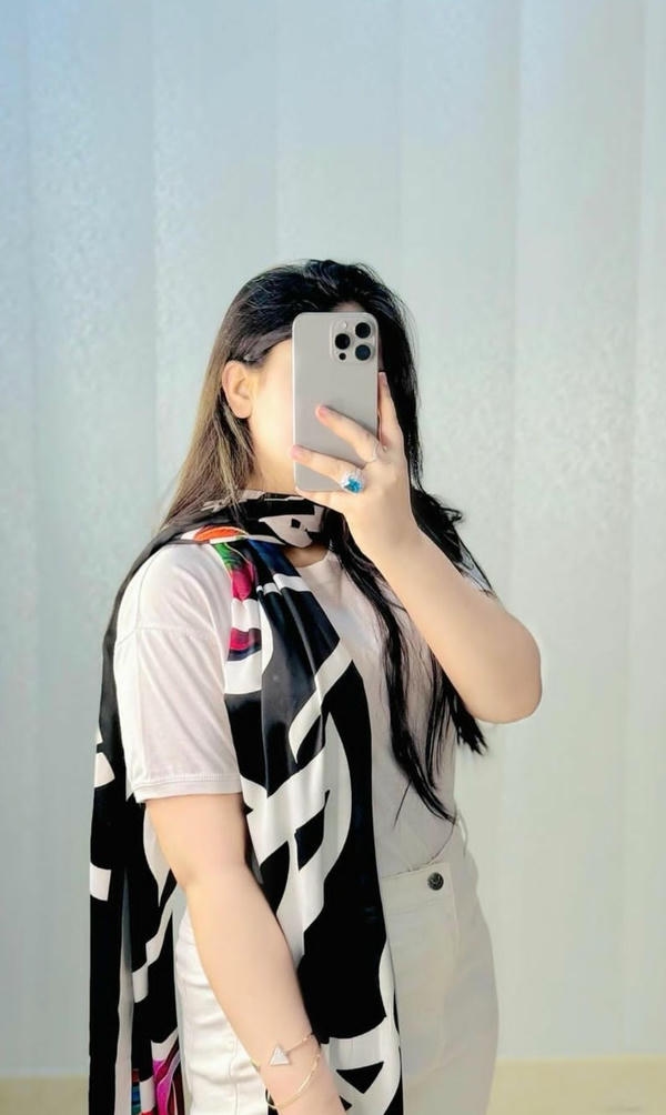 Hidden Face dp for Girls pictures