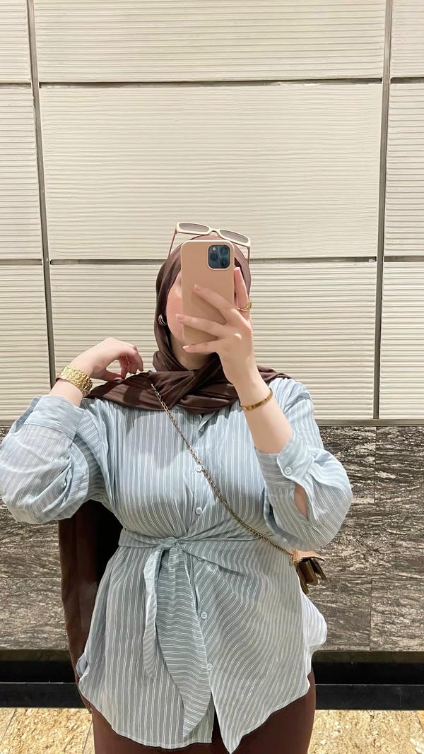 Hidden Face dp for Girls saree