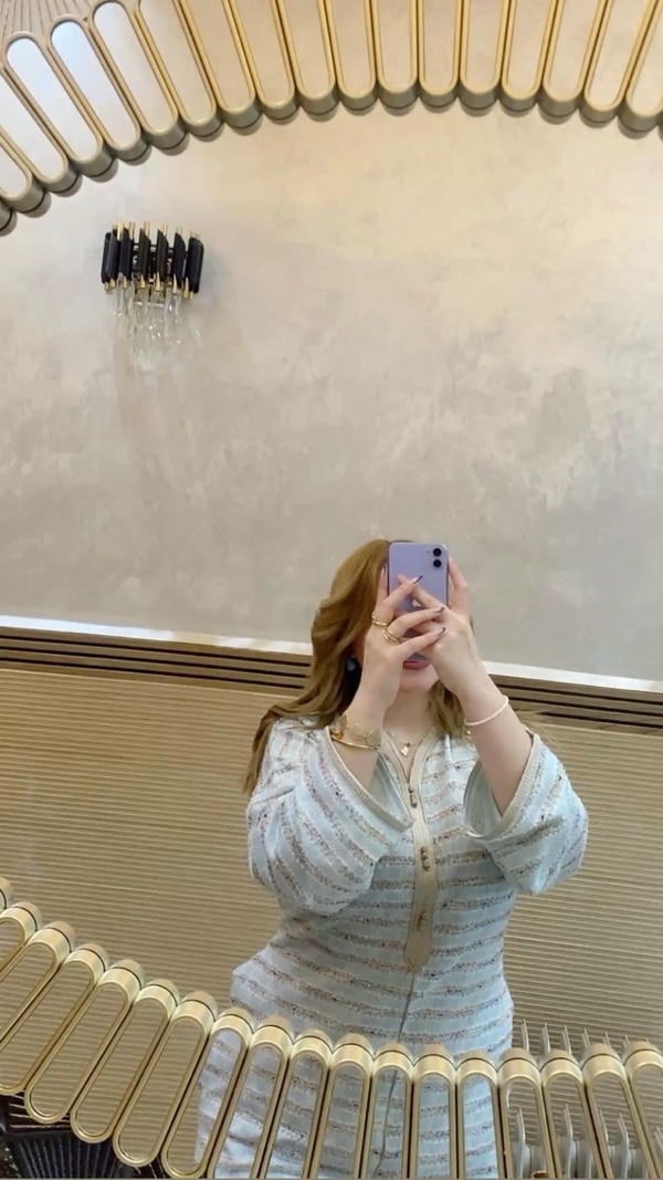 Hidden Face dp for Girls