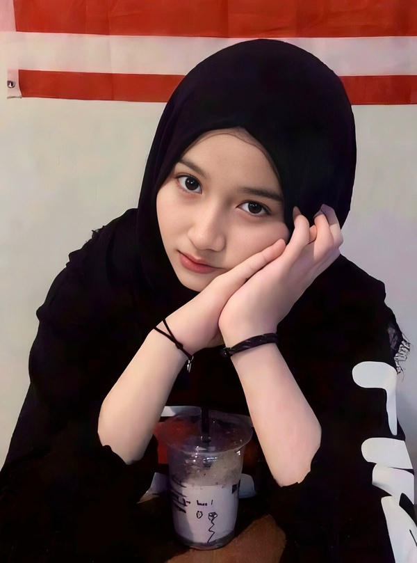 Hijab Girl DP Hidden Face for Instagram