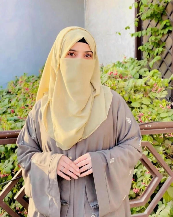 Hijab Girl DP Photo