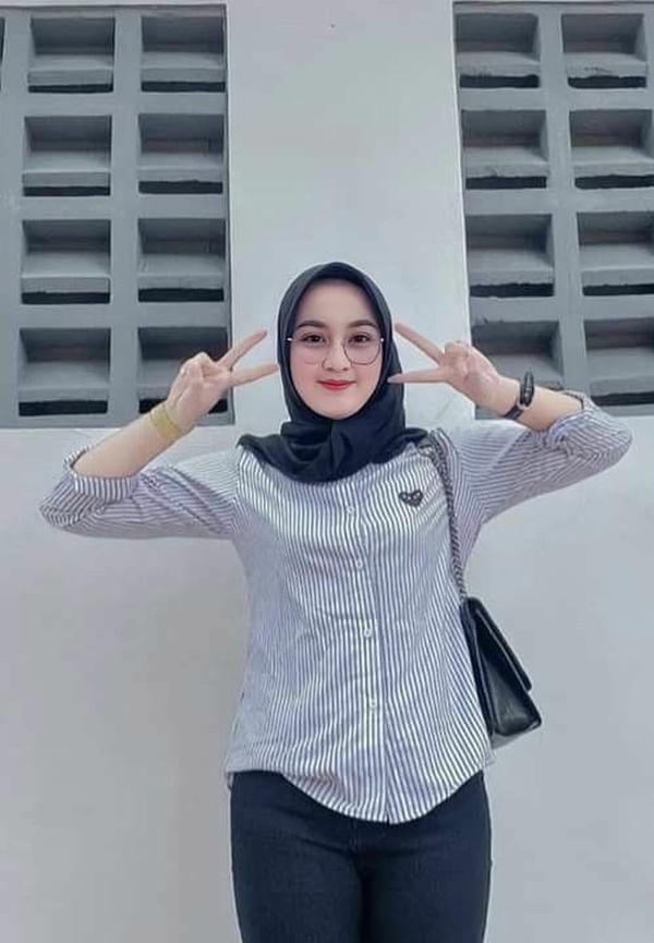 Hijab Girl DP Pic