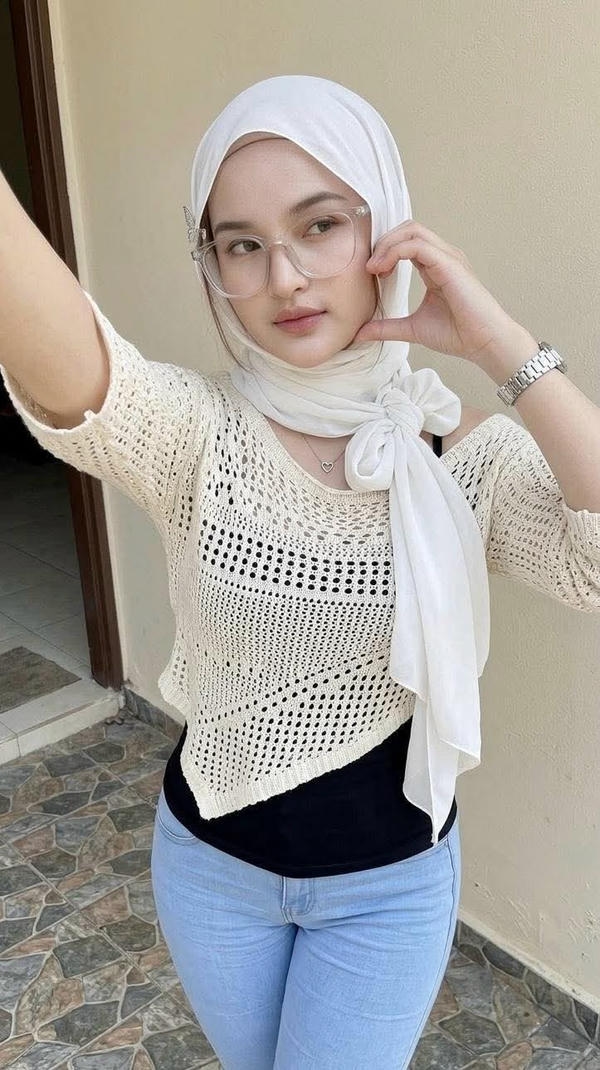 Hijab Girl DP for WhatsApp HD