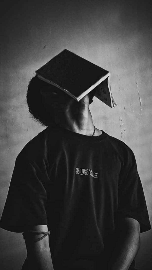 Sad Whatsapp DP Alone Boy