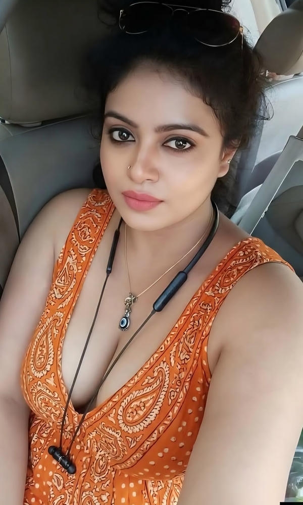 Simple Real Girl Pic