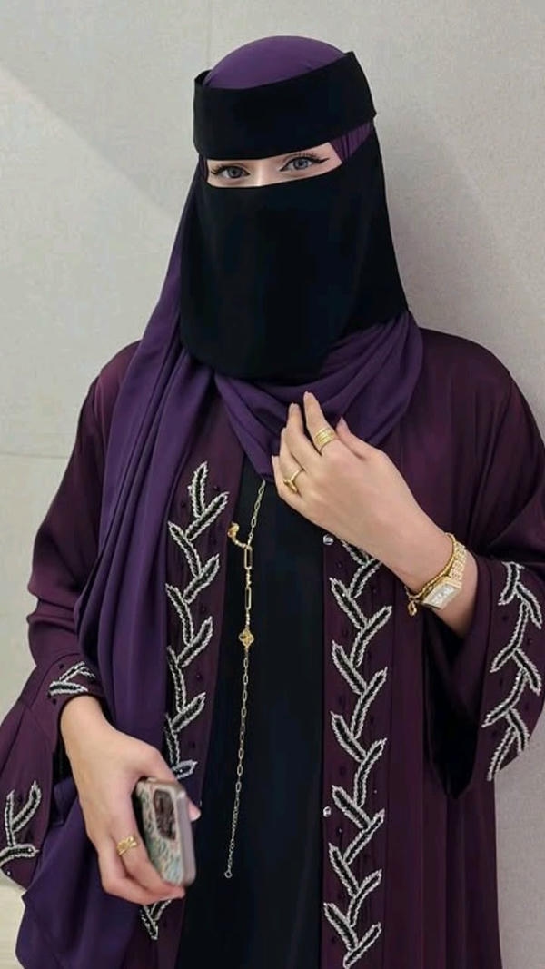 Stylish Instagram Hijab dp 4K