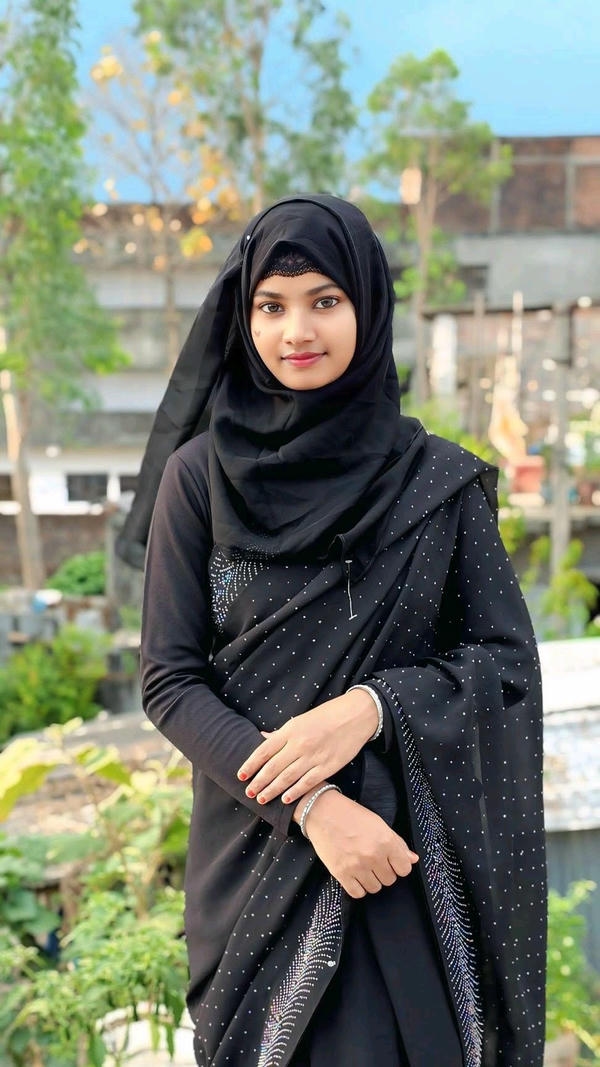 Stylish Instagram Hijab dp Islamic girl