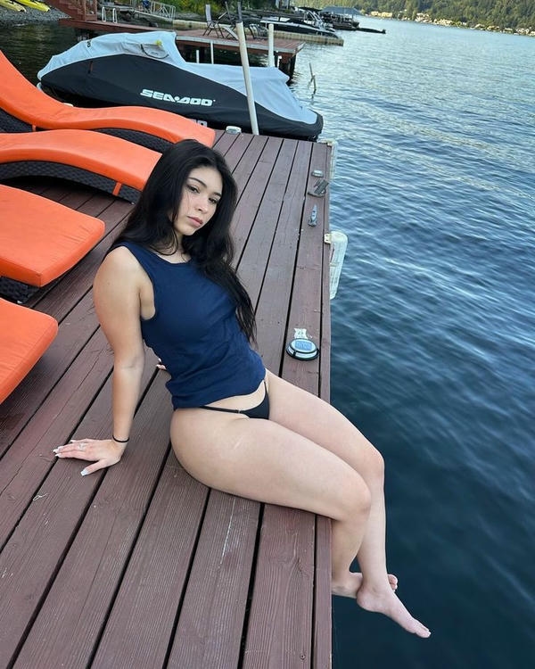 Cute Girl Instagram DP