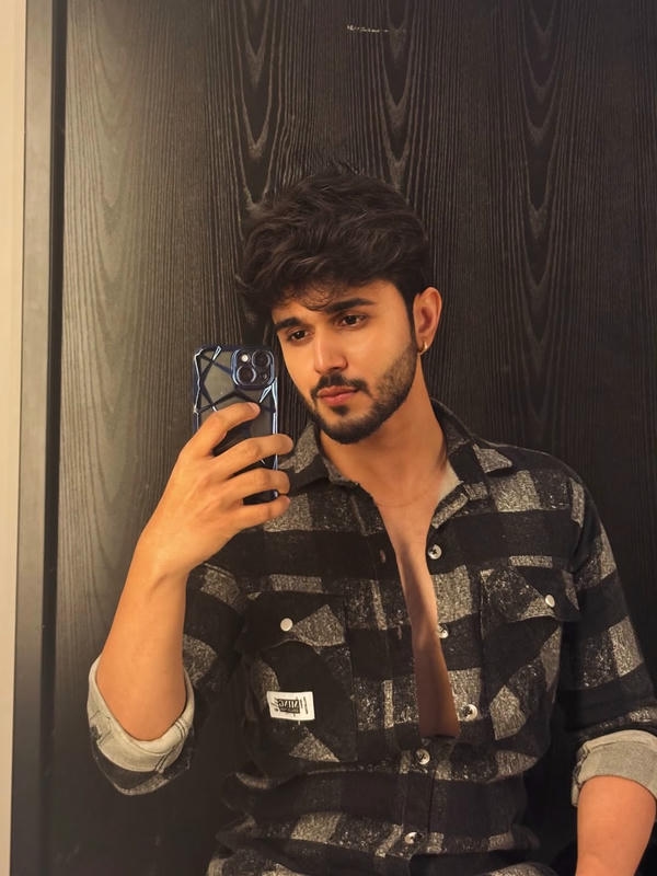 Handsome Boy dp aesthetic